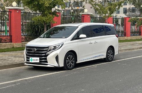 广汽 传祺M8 2.0T 自动挡