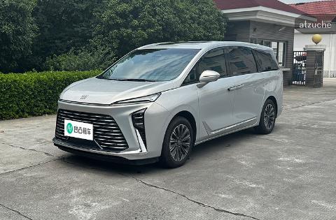 别克 GL8 2.0T 自动挡