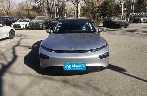 小鹏汽车 P7 电动车 自动挡