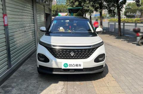 新宝骏 RM-5 1.5T 自动挡