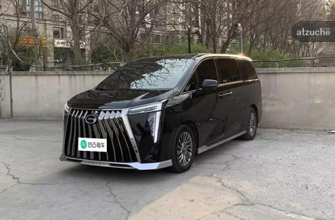 广汽 传祺M8 双擎 2.0T 自动挡