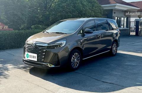 别克 GL8 2.0T 自动挡