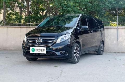 奔驰 威霆 2.0T 自动挡