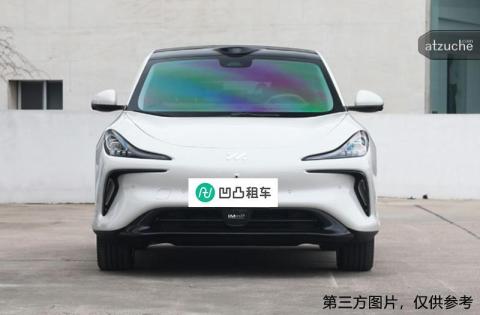 智己汽车 LS6 电动车 自动挡